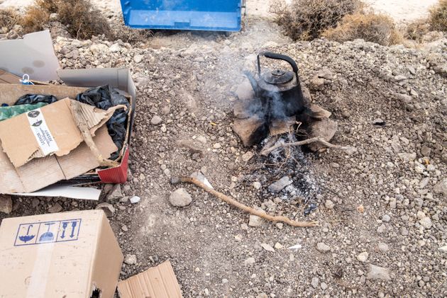 Guardian: Οι πρόσφυγες που γλίτωσαν από τη Μόρια ζουν τώρα σε πιο άθλιες