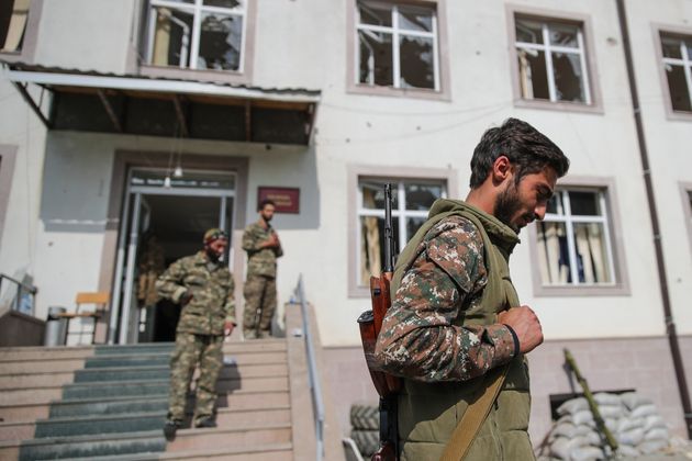 Το Αζερμπαϊτζάν βομβάρδισε στρατιωτικό νοσοκομείο στο Ναγκόρνο