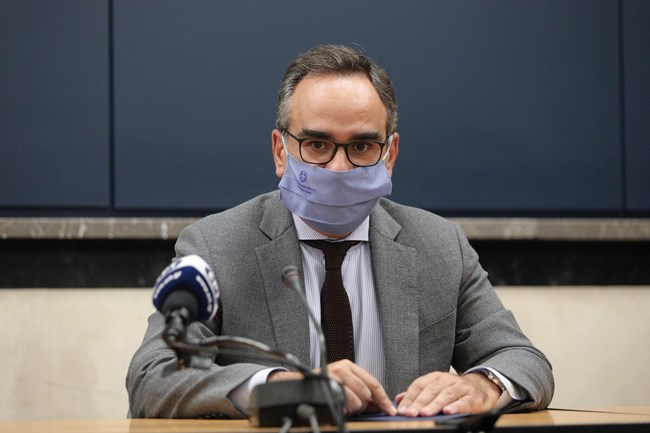 Κορονοϊός-Κοντοζαμάνης: Καταρτίζεται το εμβολιαστικό σχέδιο - Τί είναι η διαδικασία φαρμακοεπαγρύπνησης