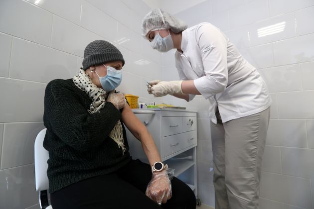 Ρωσία: Ξεκίνησε ο εμβολιασμός του πληθυσμού στη