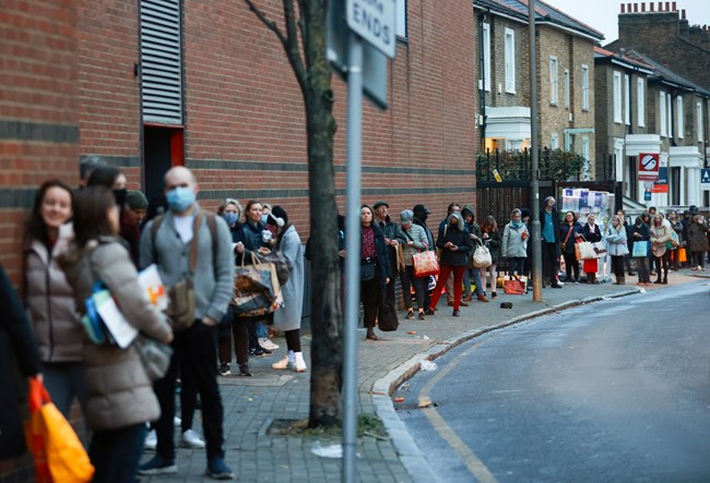 Ουρά Βρετανία 2