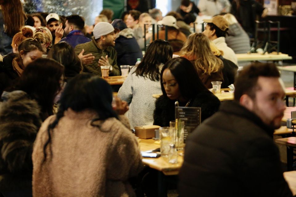 Το Λονδίνο «ζει» ξανά: Εικόνες από τη μεγάλη