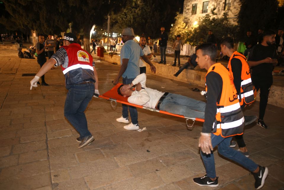 Πάνω από 180 τραυματίες στις συγκρούσεις Παλαιστινίων και ισραηλινής αστυνομίας στην