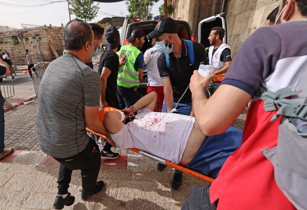 Πεδίο μάχης η Πλατεία των Τζαμιών στην Ιερουσαλήμ και πορεία υπερεθνικιστών